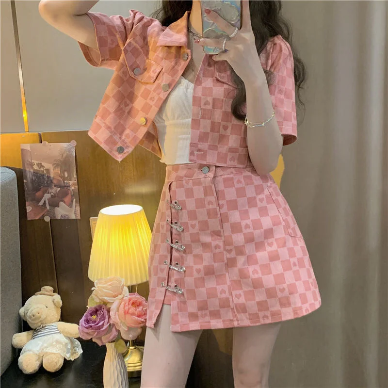 Chanel Suit Women's Summer Wear New Design Sense Love Plaid Short Short Sleeve Jacket Two-Piece Set Fleece Jacket Down Jacket Feather Jacket Chanel Suit Women's Summer Wear New Design Sense Love Plaid Short Short Sleeve Jacket Two-Piece Set Fleece Jacket Down Jacket Feather Jacket