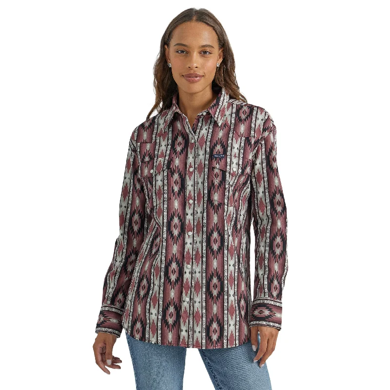 Wrangler's Womens Checotah Boyfriend Western Snap Shirt Welt Pockets Slit Pockets Flap Pockets Wrangler's Womens Checotah Boyfriend Western Snap Shirt Welt Pockets Slit Pockets Flap Pockets
